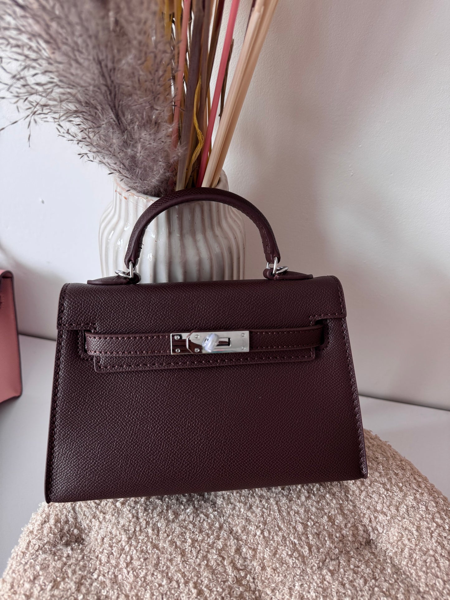 Sac modèle Keny 22 cm – Cuir véritable finition doré