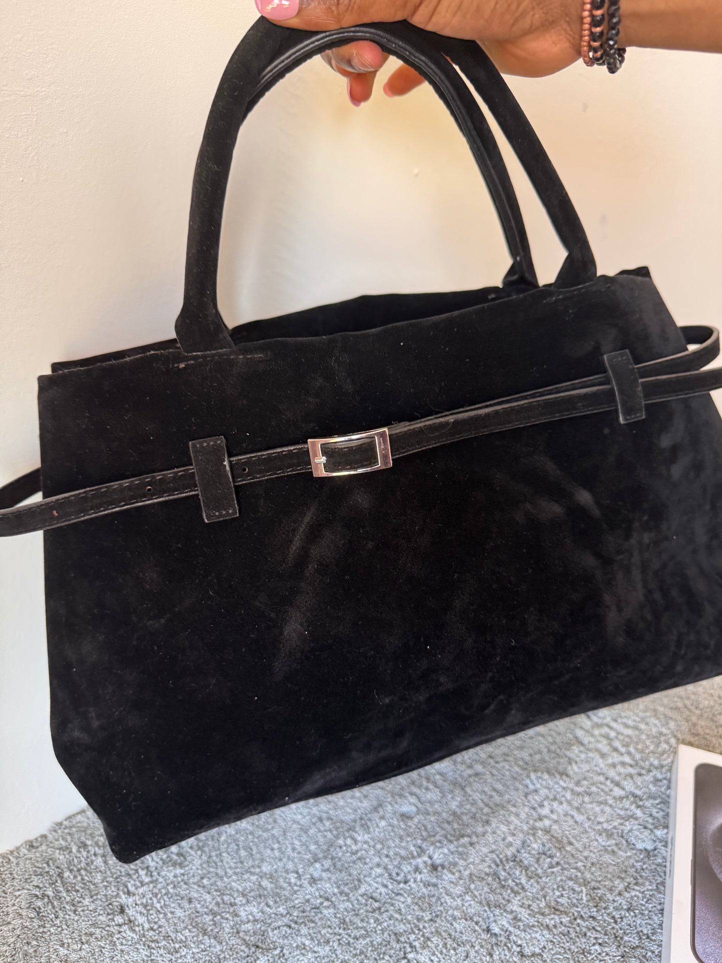 Sac LÉNA – Le fourre-tout ceinturé en daim