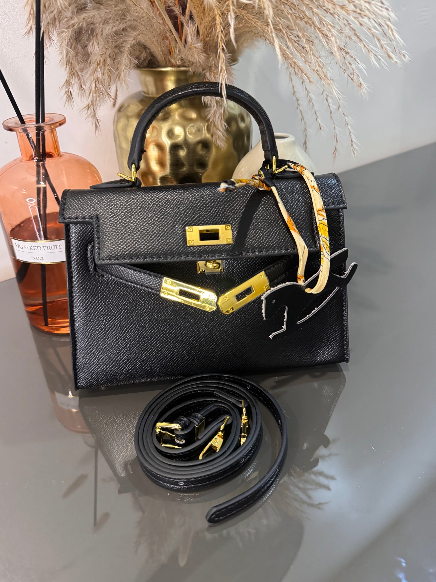 Sac modèle Keny 19 cm – Cuir véritable finition doré