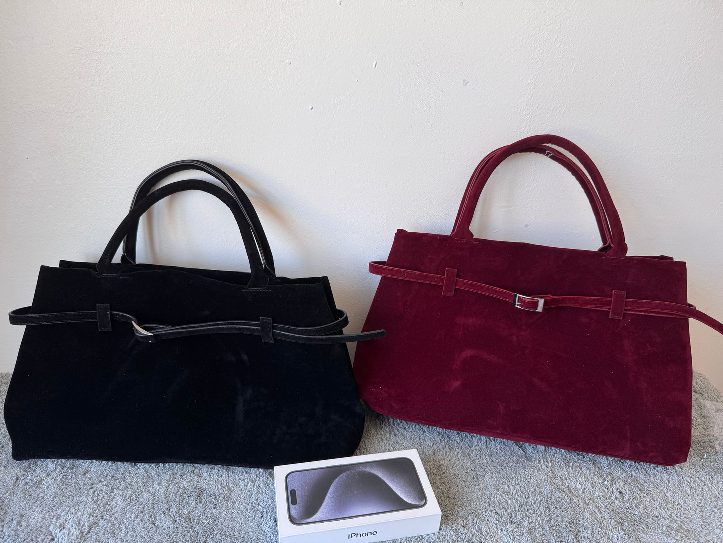 Sac LÉNA – Le fourre-tout ceinturé en daim