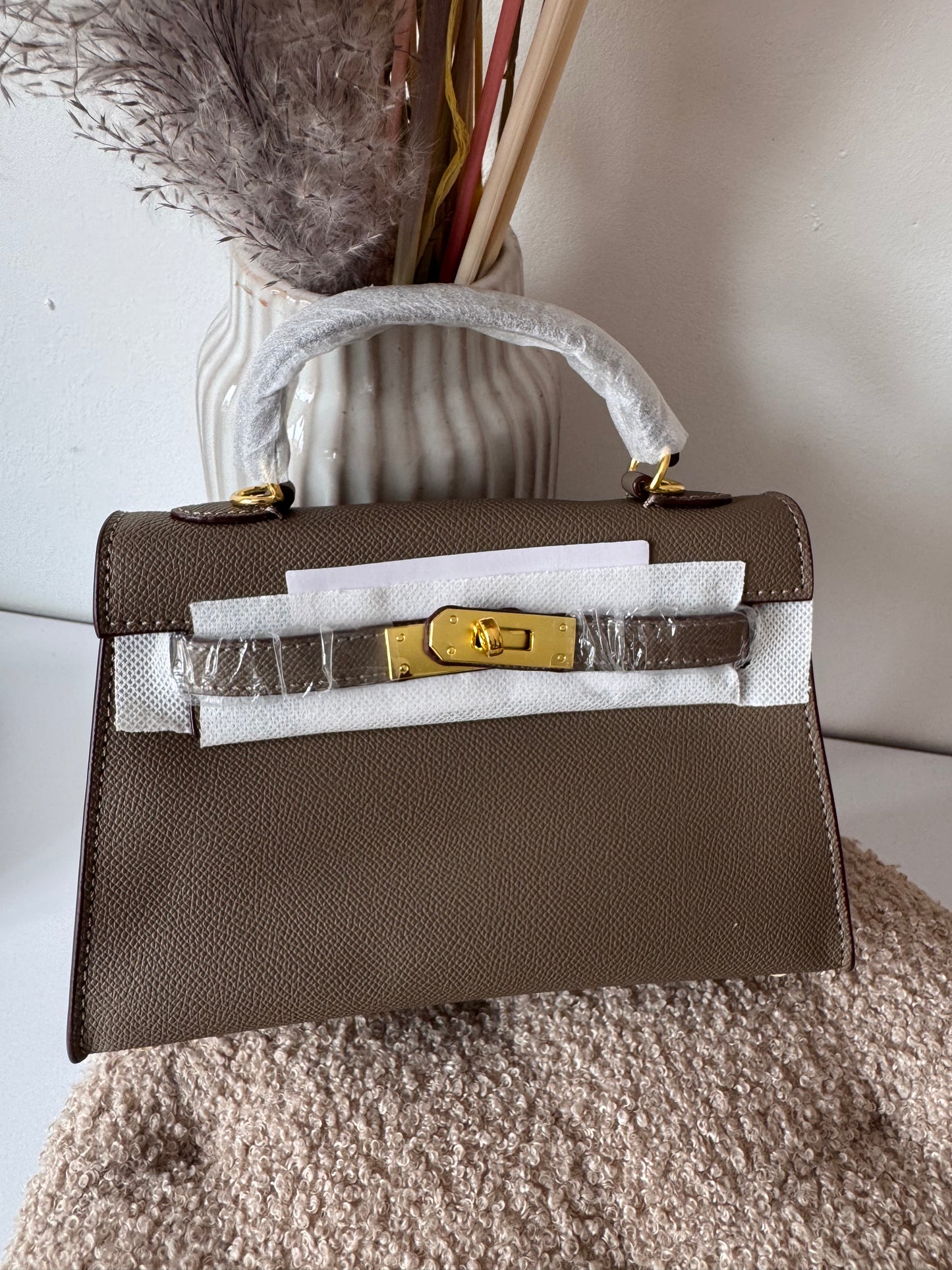 Sac modèle Keny 22 cm – Cuir véritable finition doré