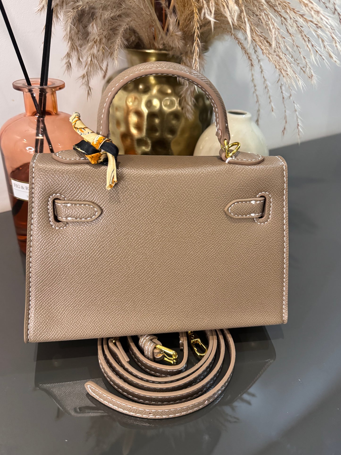Sac modèle Keny 19 cm – Cuir véritable finition doré