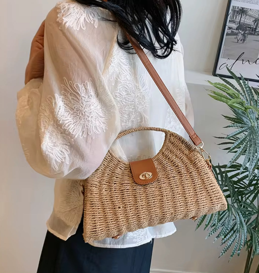 Sac en paille et rotin élégant