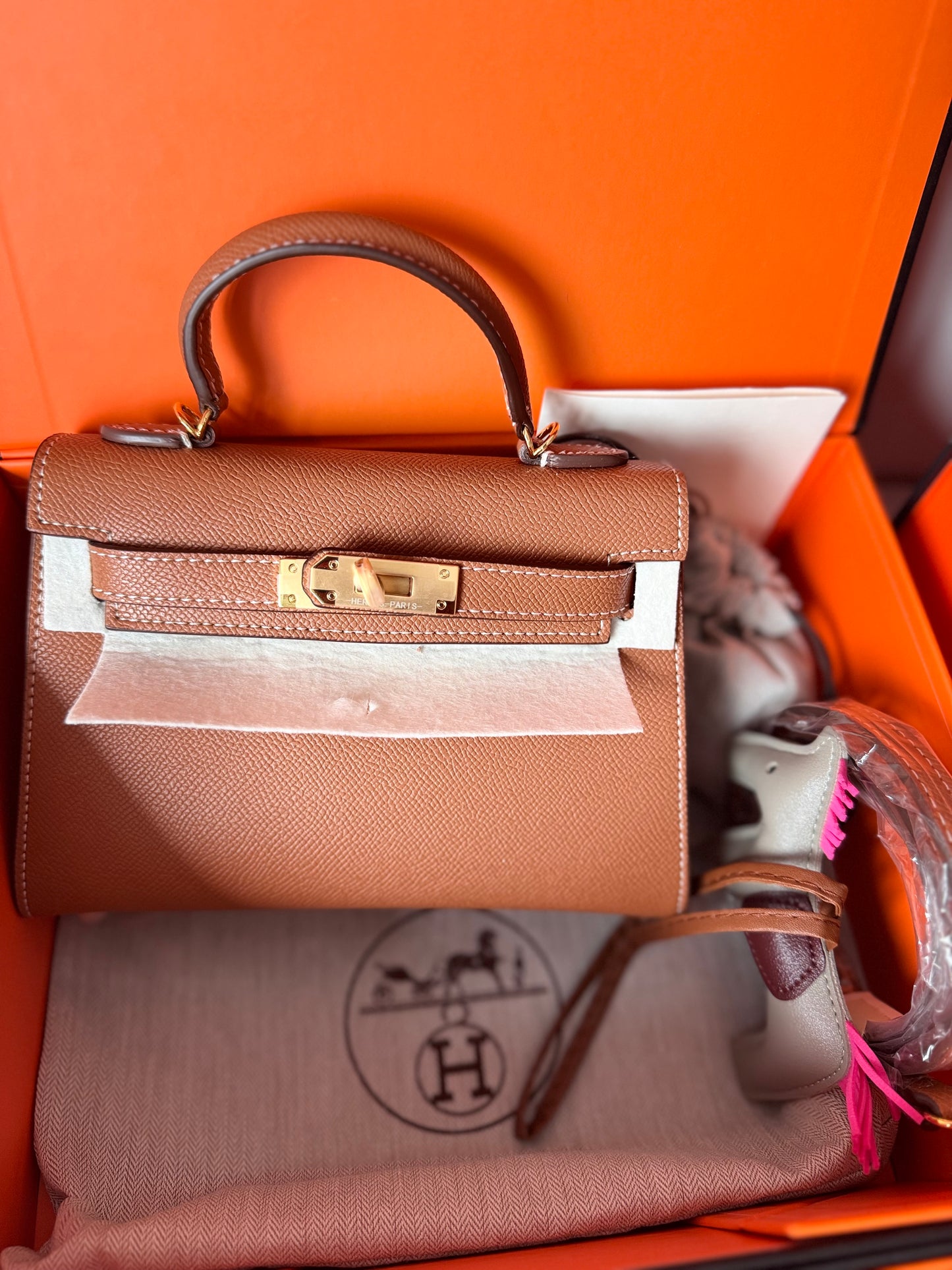 Sac modèle Keny 19 cm – Cuir véritable finition doré( premium)