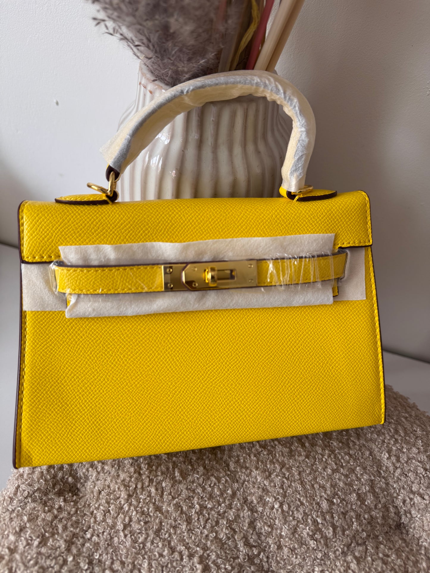 Sac modèle Keny 22 cm – Cuir véritable finition doré