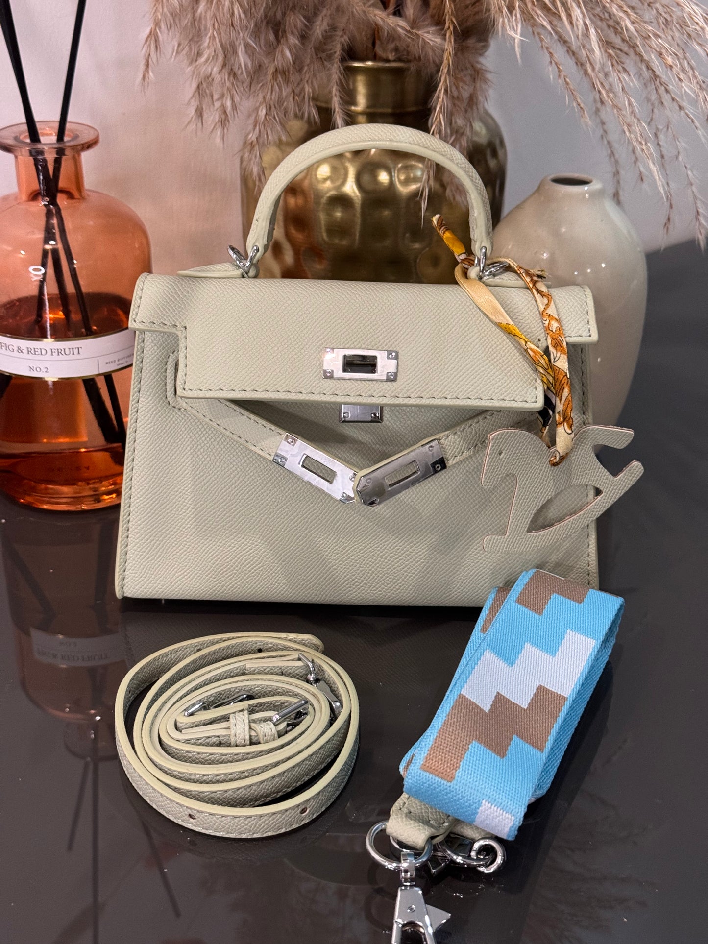 Sac modèle Keny 19 cm – Cuir véritable finition argenté