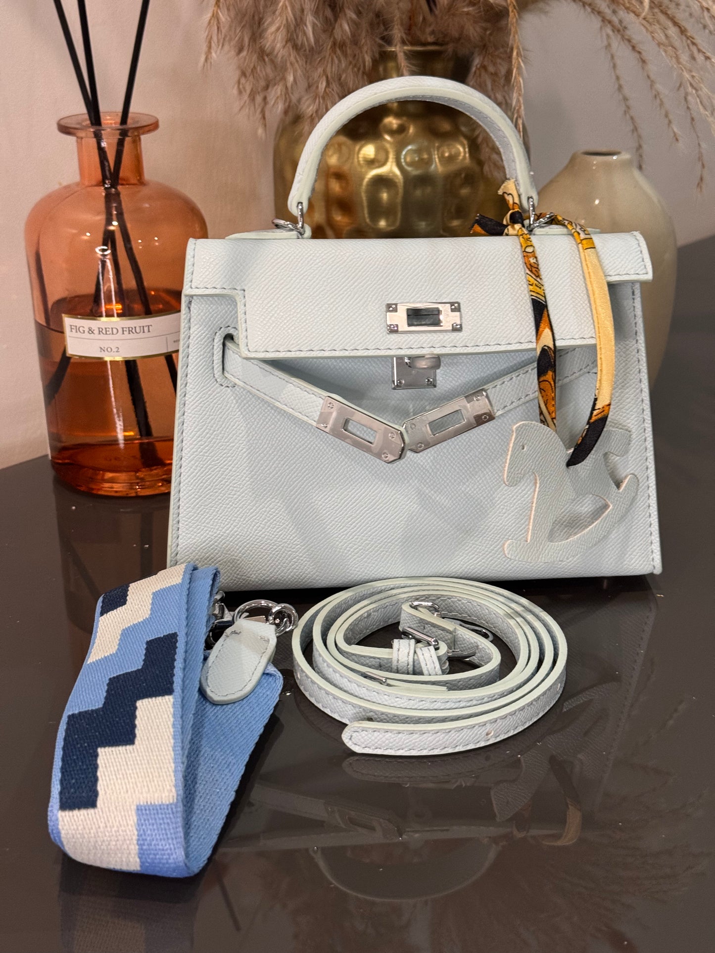 Sac modèle Keny 19 cm – Cuir véritable finition argenté
